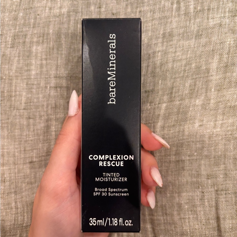 bareMinerals COMPLEXION RESCUE Tinted Moisturizer SPF 30 – Sienna 10 (1.8 oz)